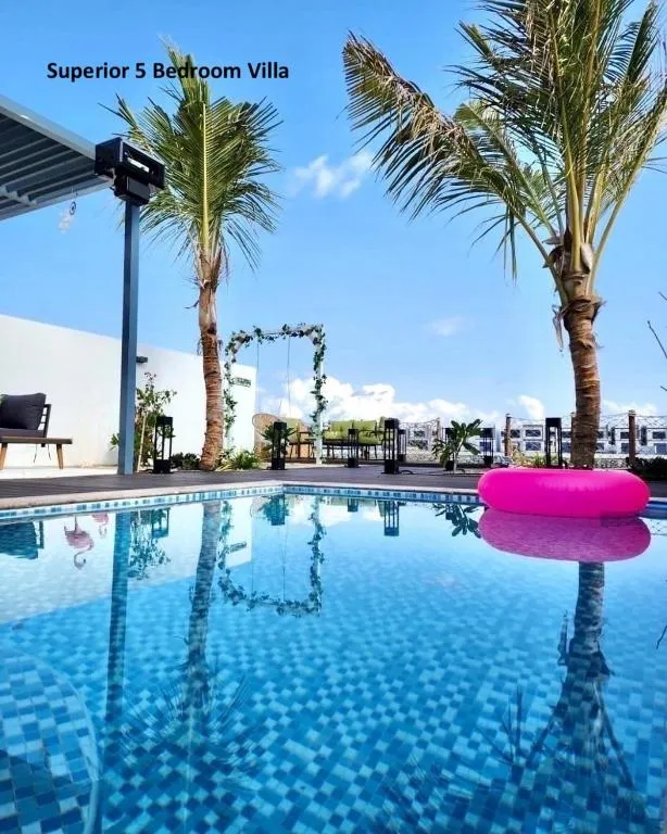 Al Dana Paradise Luxury Villas Palm Fujairah Sea View - Can accommodate up to 8 people, photo 1